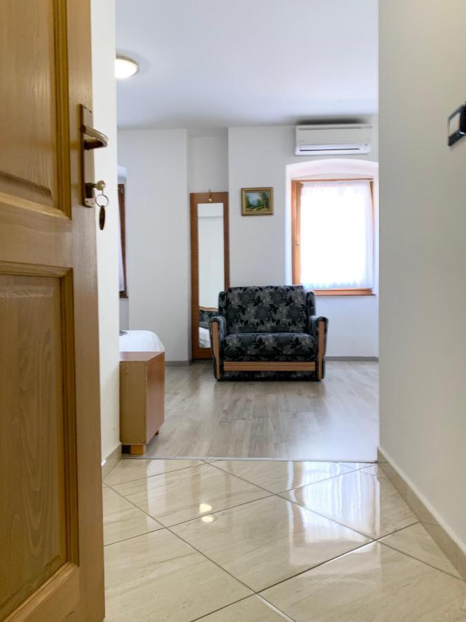 Rooms Valentino بوريتش المظهر الخارجي الصورة