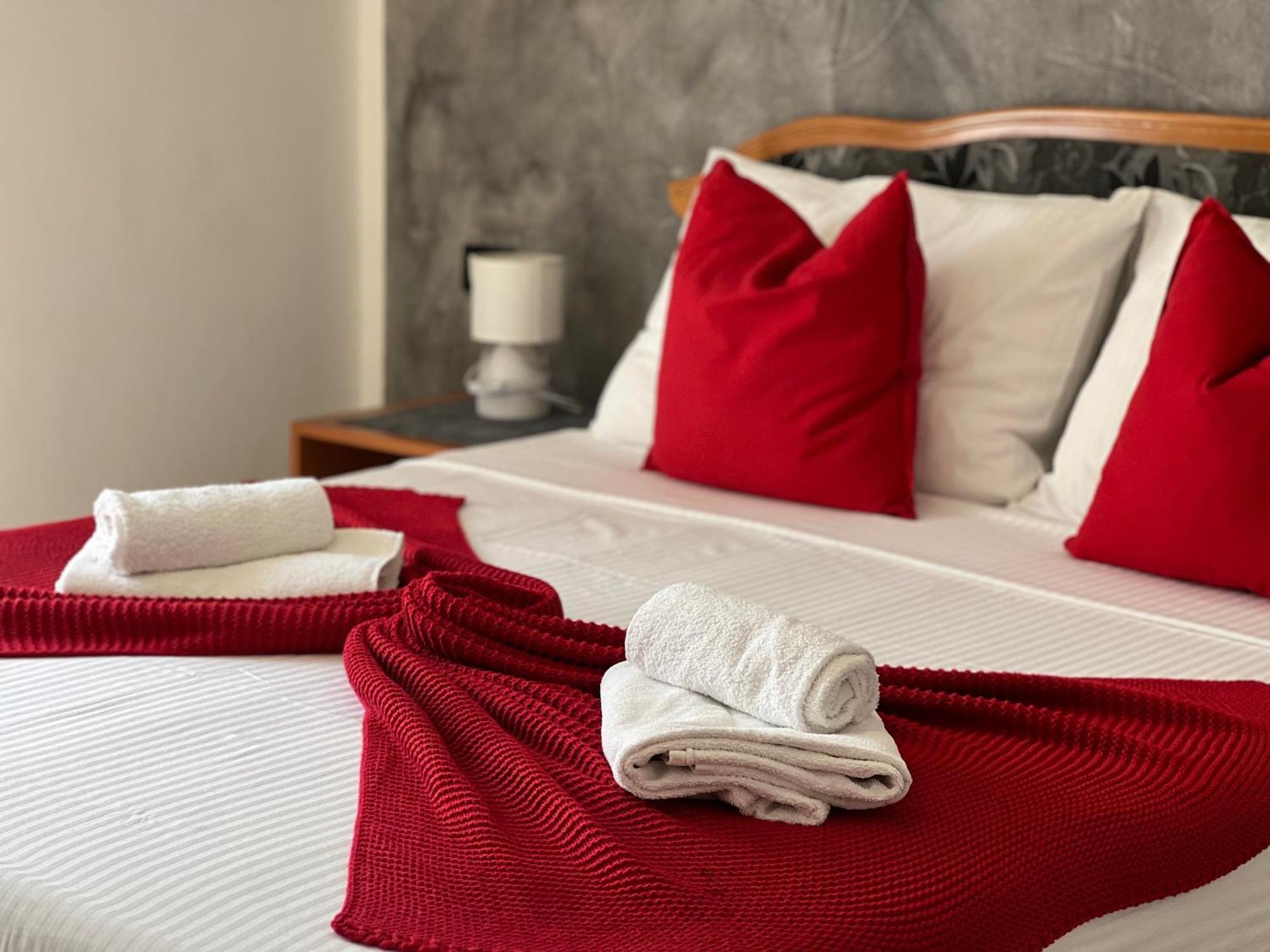 Rooms Valentino بوريتش المظهر الخارجي الصورة